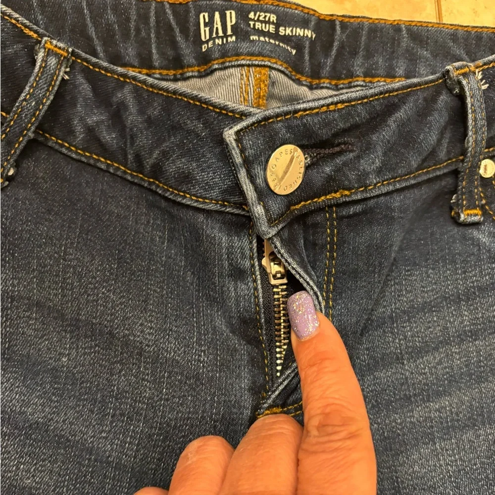 GAP Women's MaternityTrue Skinny Inset Panel Jeans Dark Wash Size 4/27